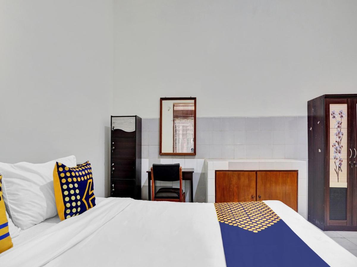 Oyo Life 90539 Taman Borobudur Guest House Syariah Blimbing  Ngoại thất bức ảnh
