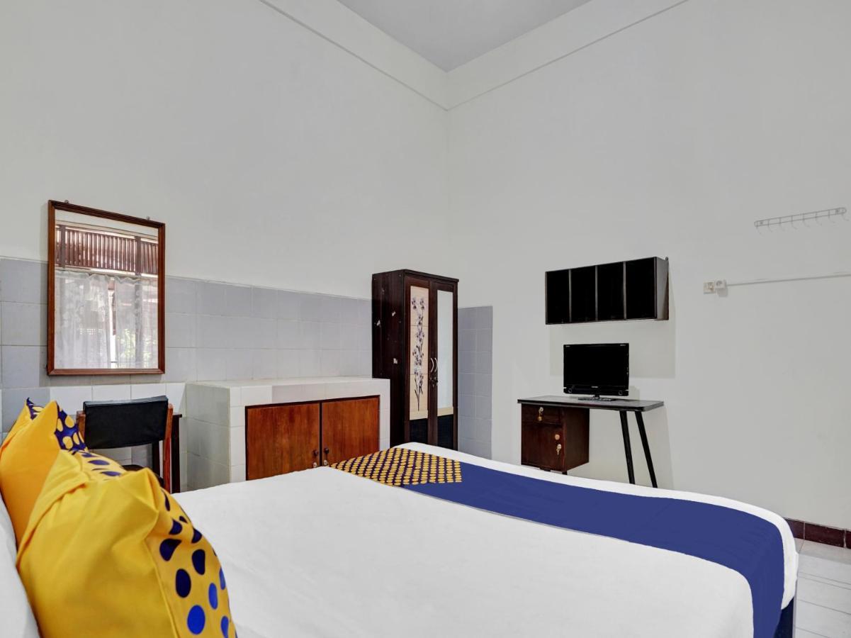 Oyo Life 90539 Taman Borobudur Guest House Syariah Blimbing  Ngoại thất bức ảnh